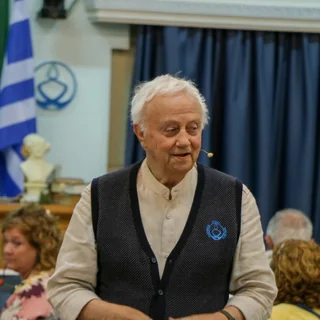 Dr. George Vithoulkas - Classical Homeopath
